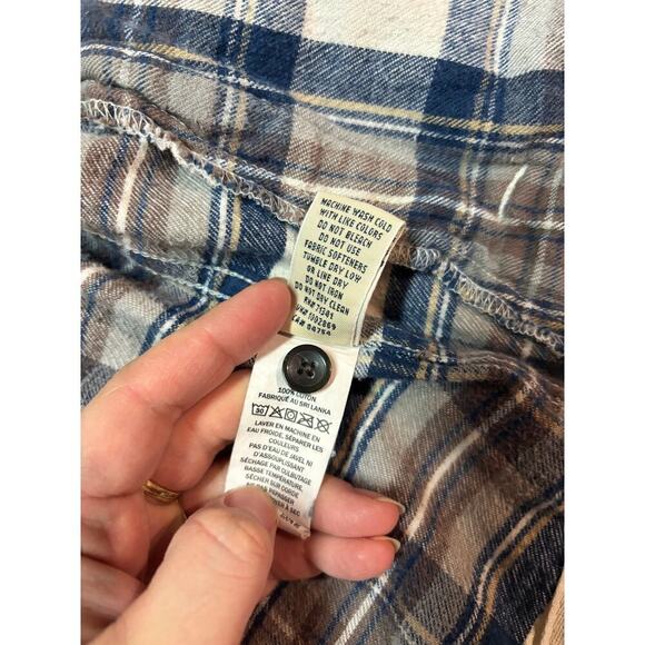 L.L. Bean Women's Petite Medium Hoodie Plaid Flannel Shacket / Shirt - Picture 7 of 8